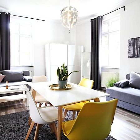 Schicke 2-Zimmer-City-Wohnung เวิร์ซบวร์ก ภายนอก รูปภาพ